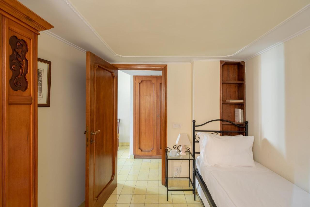 Ferienwohnung Iflat Campo De Fiori Cozy Flat Rom Exterior foto